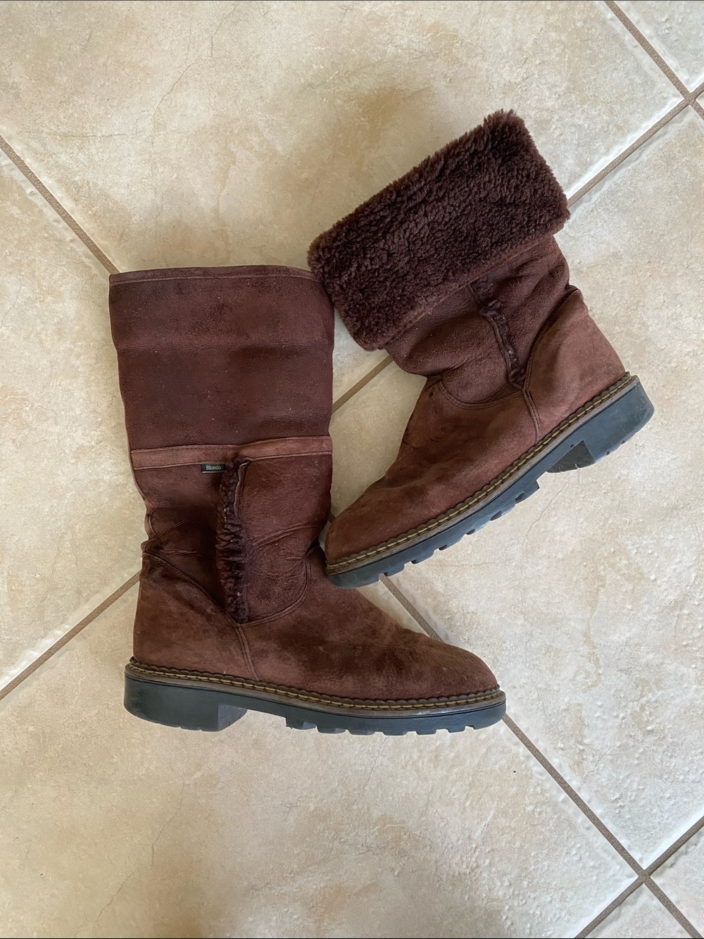 Blondo Brown Waterproof Suede boots shearling lined